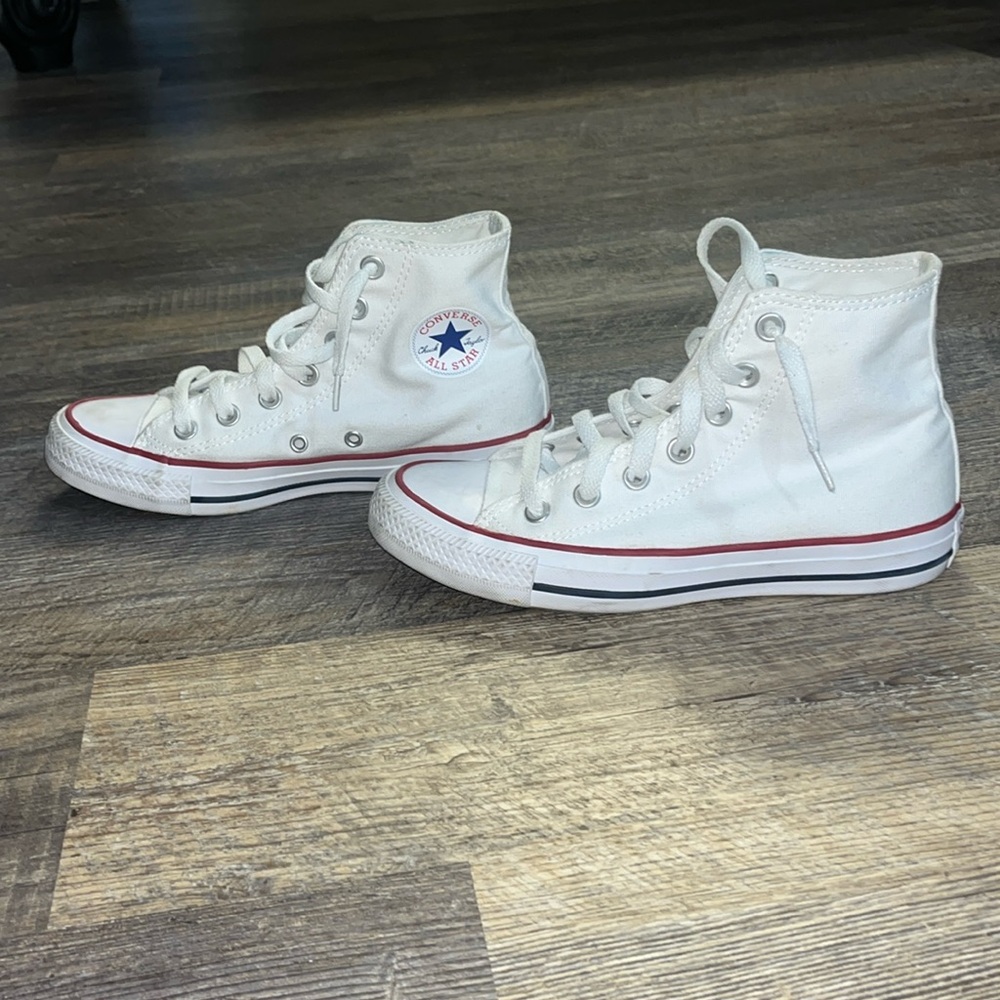 Converse Chuck Taylor All Star Canvas. Woman’s size 6